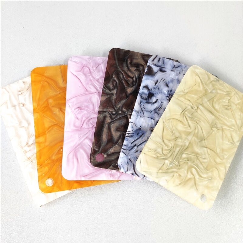 Care sunt beneficiile unei foi acrilice turnate pentru afișaje