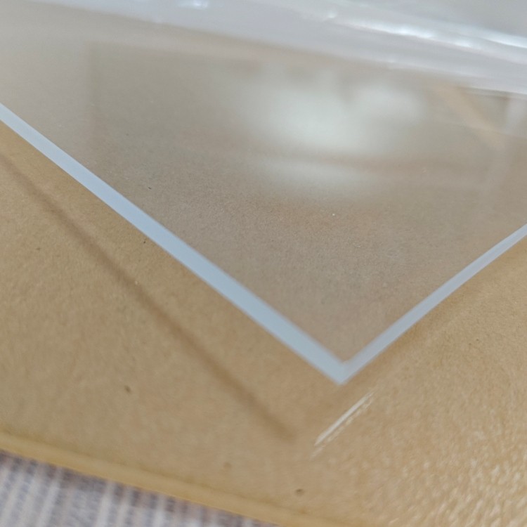 Foaie acrilică transparentă de 3 mm